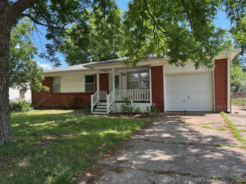 1318 NE 3rd Place
