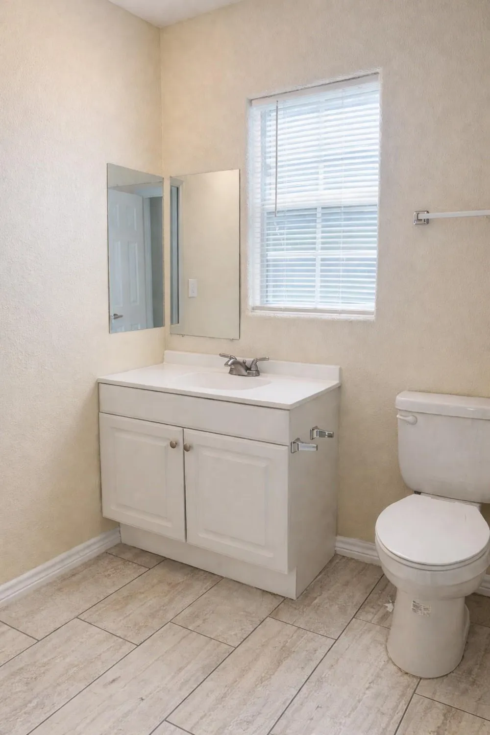 706 Harris Avenue #4 Pasadena, TX 77506