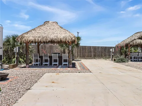 1100 Port Street #29