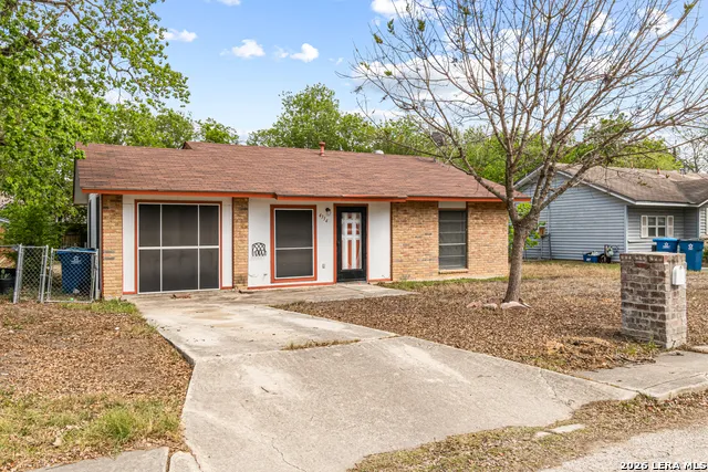 4334 HICKORY HILL DR Kirby, TX 78219