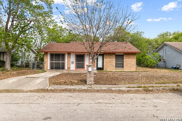 4334 HICKORY HILL DR Kirby, TX 78219