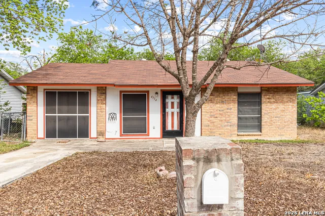 4334 HICKORY HILL DR Kirby, TX 78219