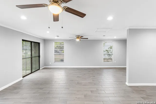 4334 HICKORY HILL DR Kirby, TX 78219