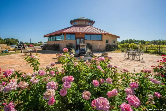 10207 E US Hwy 290 Fredericksburg, TX 78624