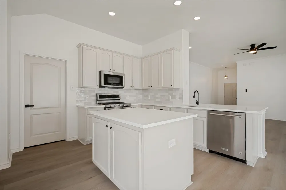 1128 Cotton Exchange Drive Savannah, TX 76227