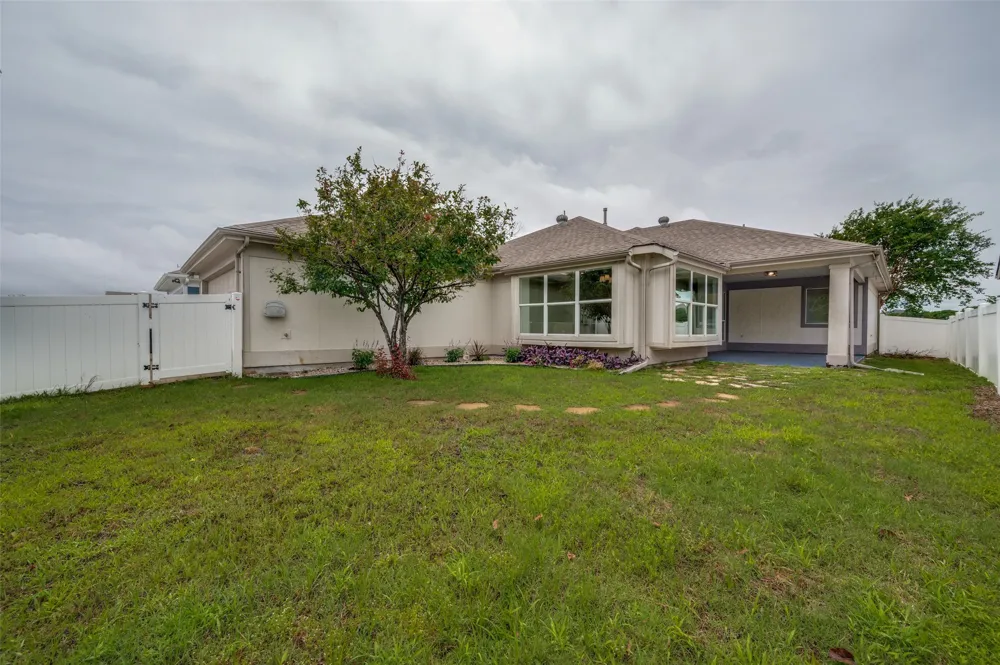 1128 Cotton Exchange Drive Savannah, TX 76227