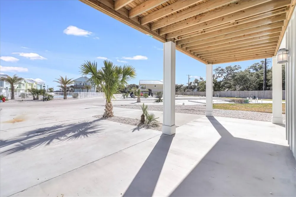 131 Seven Palms Drive Fulton, TX 78358