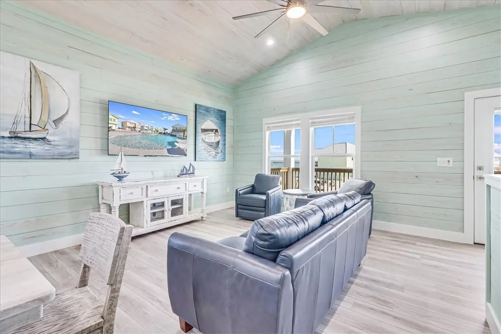 131 Seven Palms Drive Fulton, TX 78358