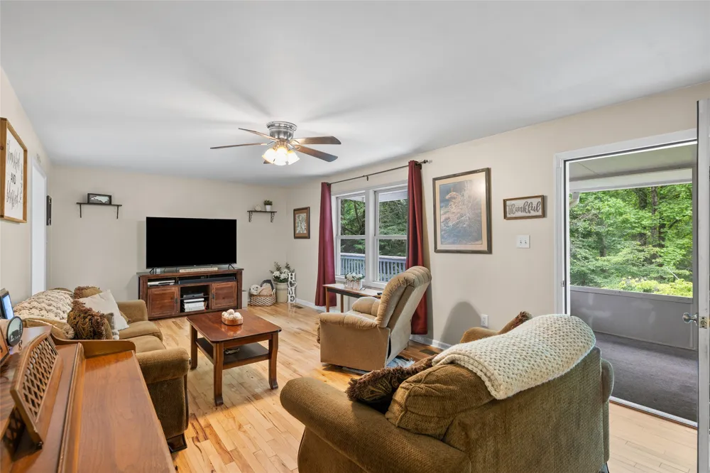 125 Round Mountain Road Brevard, NC 28712