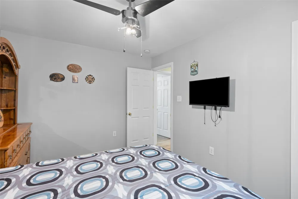 125 Round Mountain Road Brevard, NC 28712
