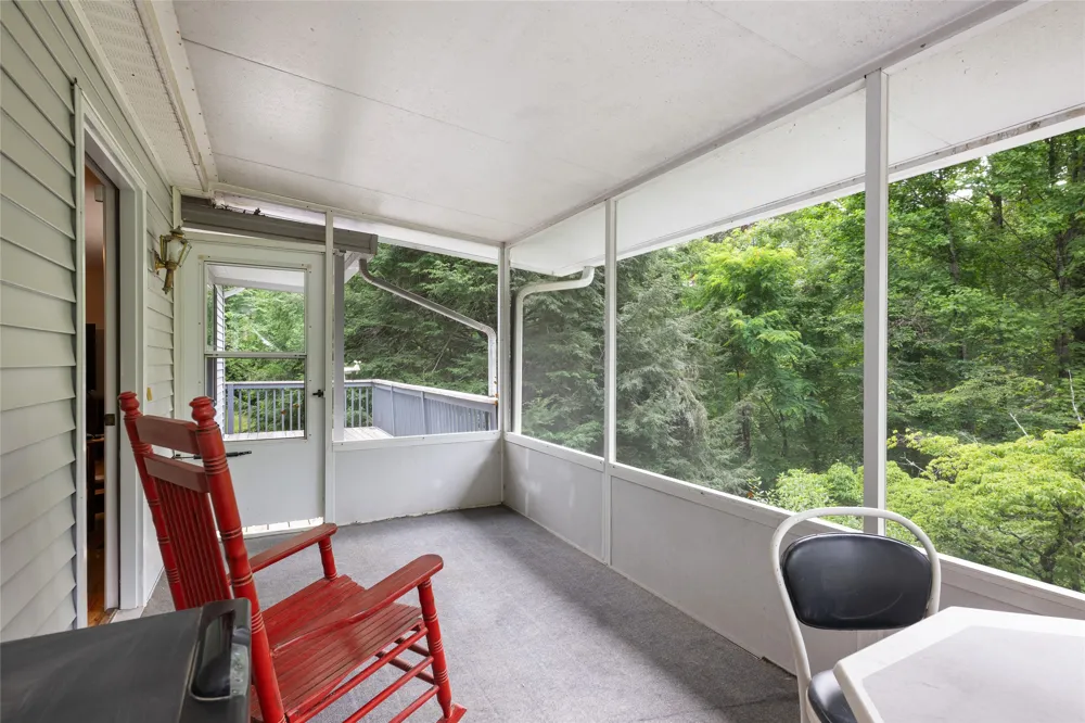 125 Round Mountain Road Brevard, NC 28712