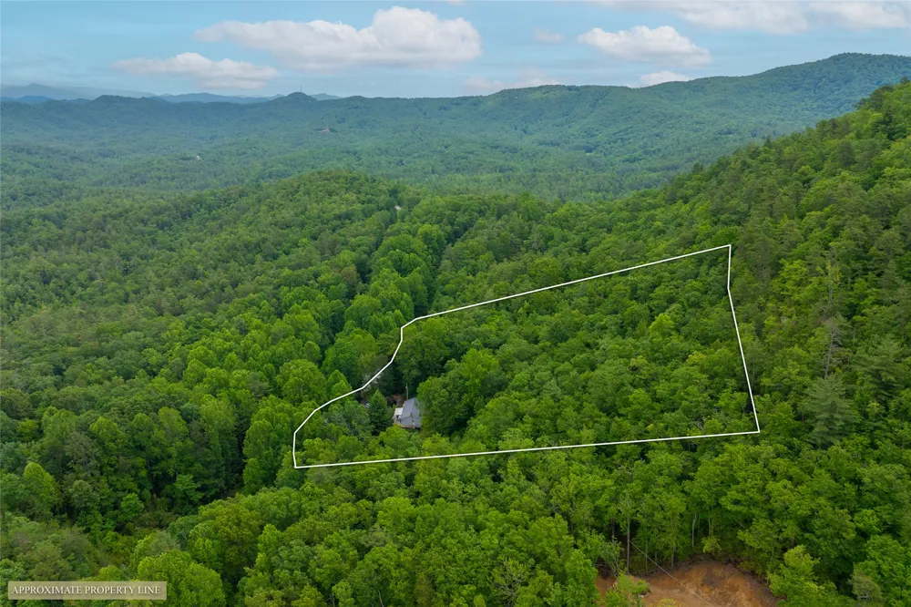 125 Round Mountain Road Brevard, NC 28712