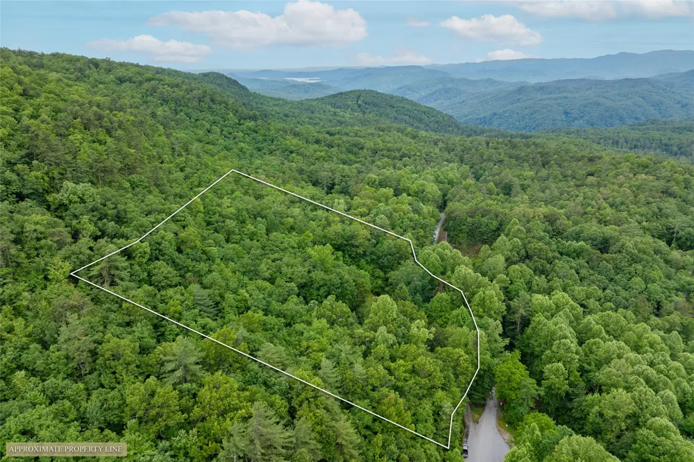 125 Round Mountain Road Brevard, NC 28712