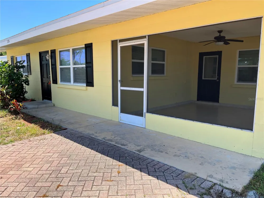 2154 INNER CASS CIRCLE Sarasota, FL 34231