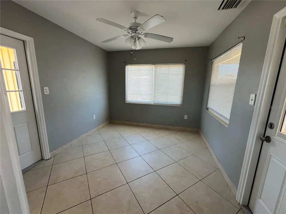2154 INNER CASS CIRCLE Sarasota, FL 34231