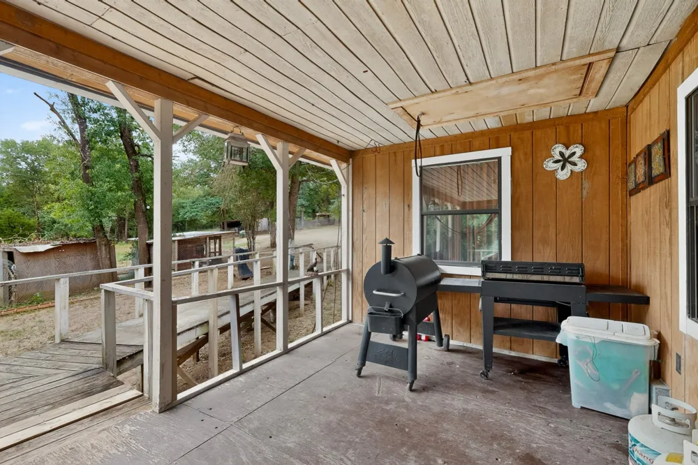 10823 Lakeview Trail Quinlan, TX 75474