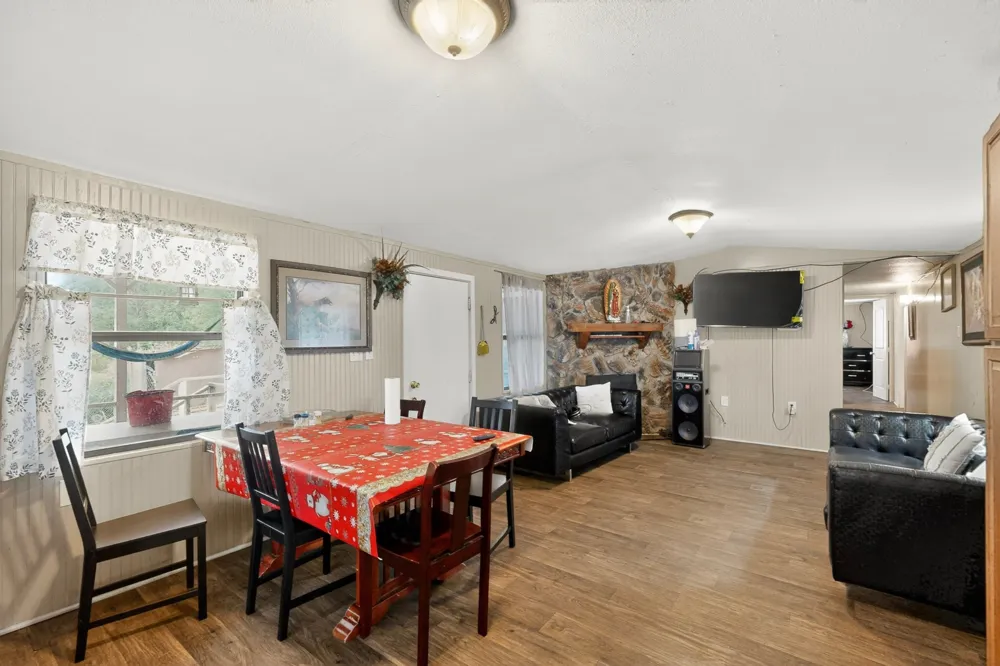 10823 Lakeview Trail Quinlan, TX 75474