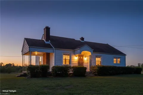1580 Ashley Loop