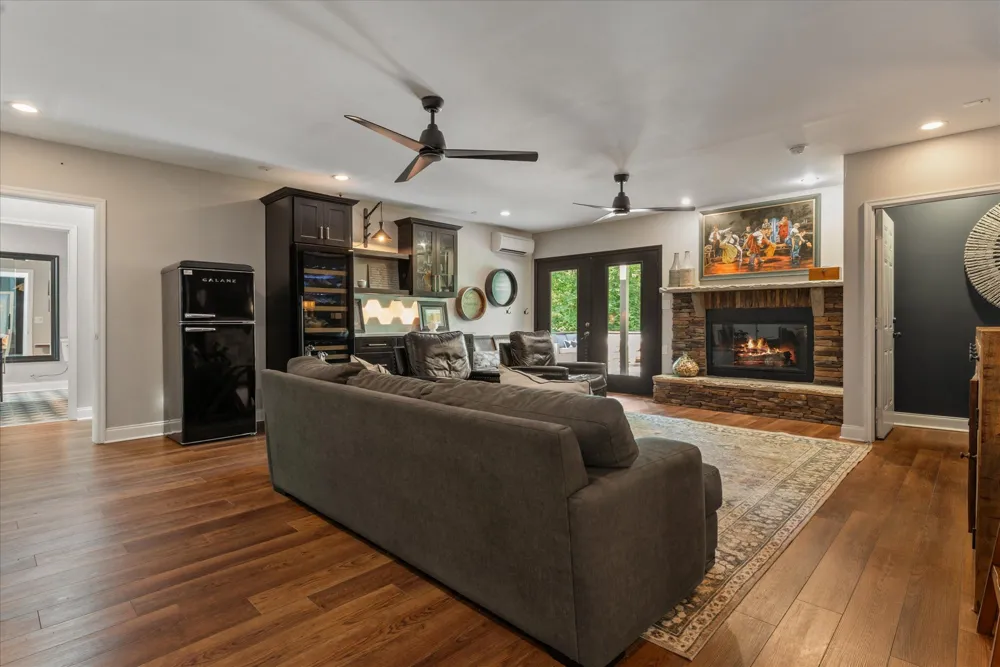 7865 Barnhill Rd Primm Springs, TN 38476