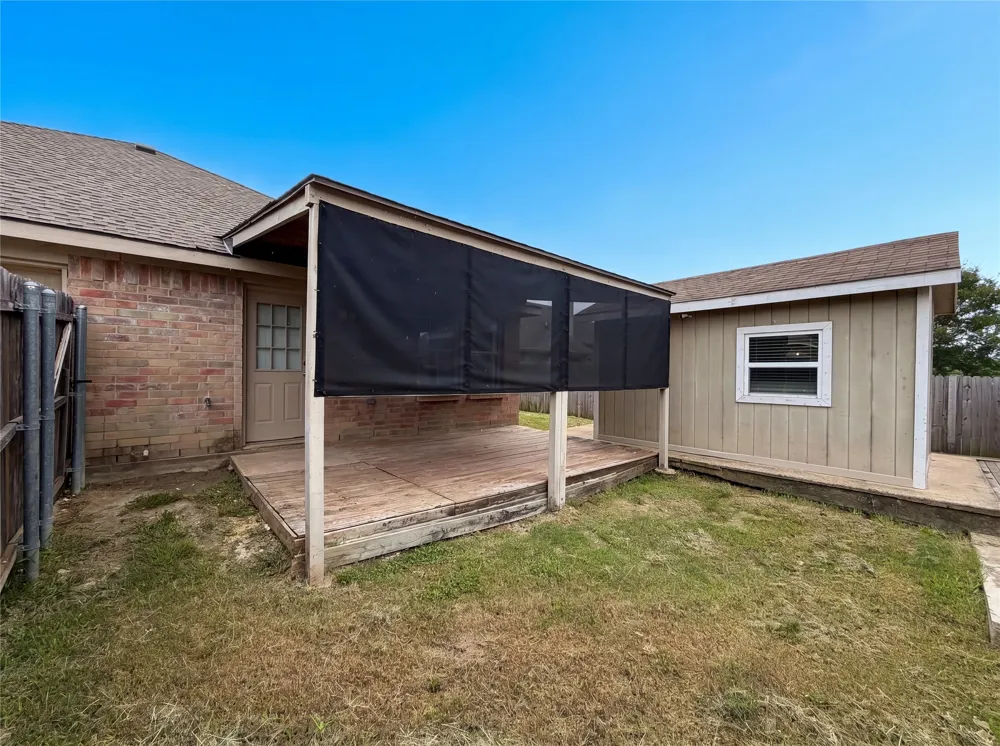 111 Forest Park Lane Red Oak, TX 75154