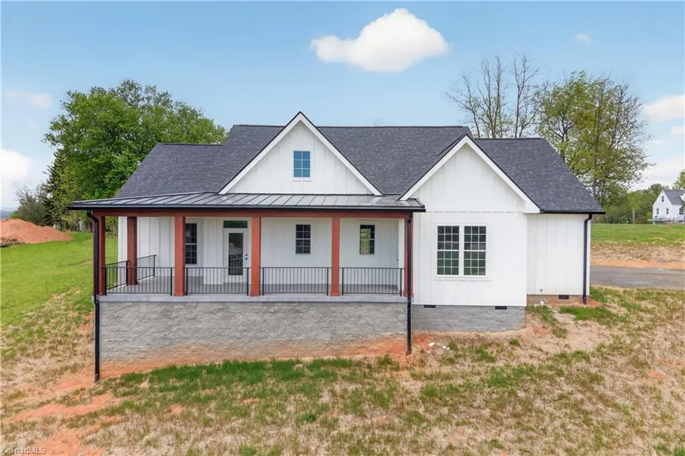 99 Moore Lane Galax, VA 24333