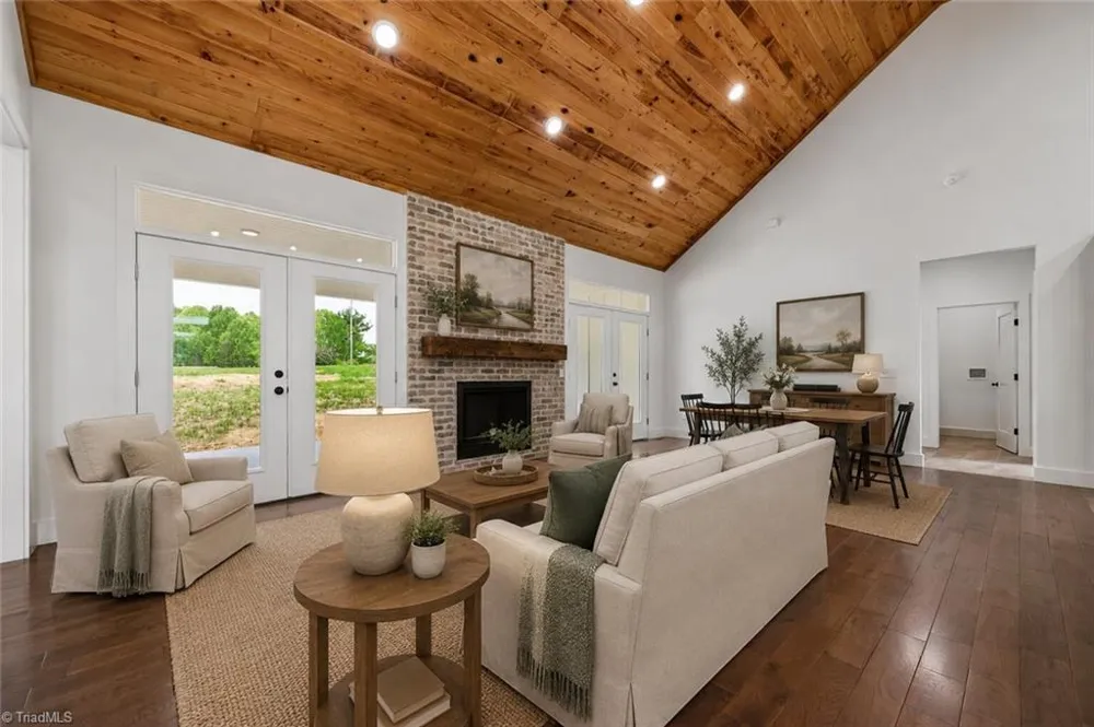 99 Moore Lane Galax, VA 24333
