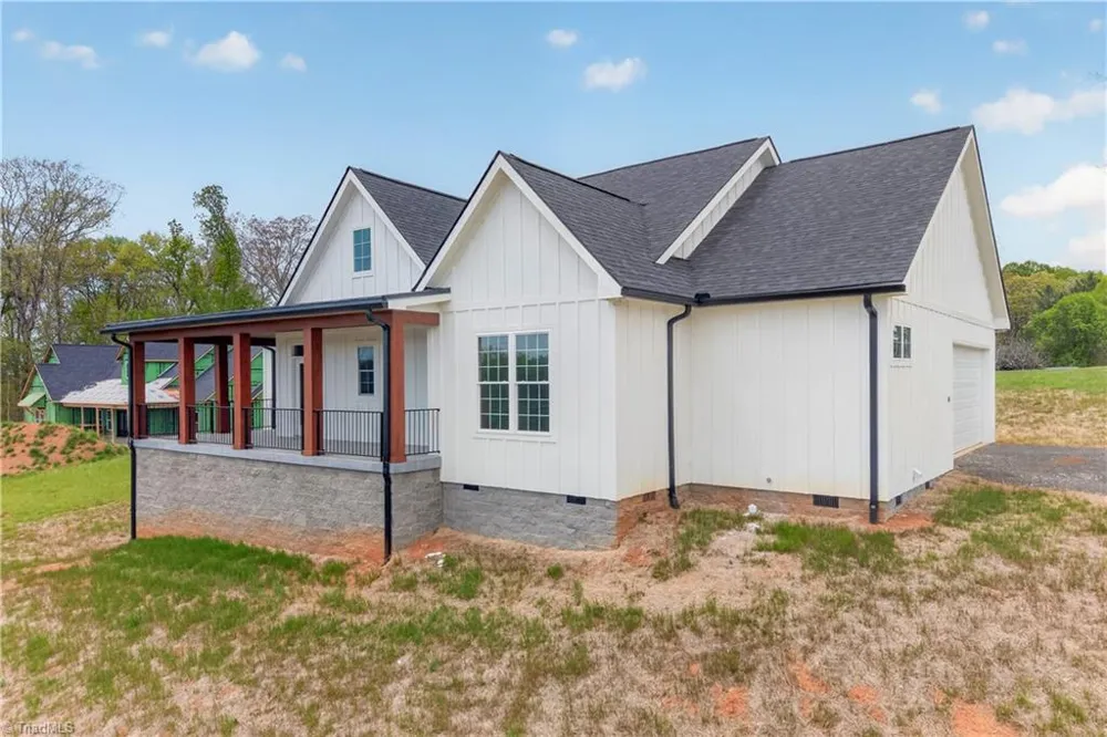 99 Moore Lane Galax, VA 24333