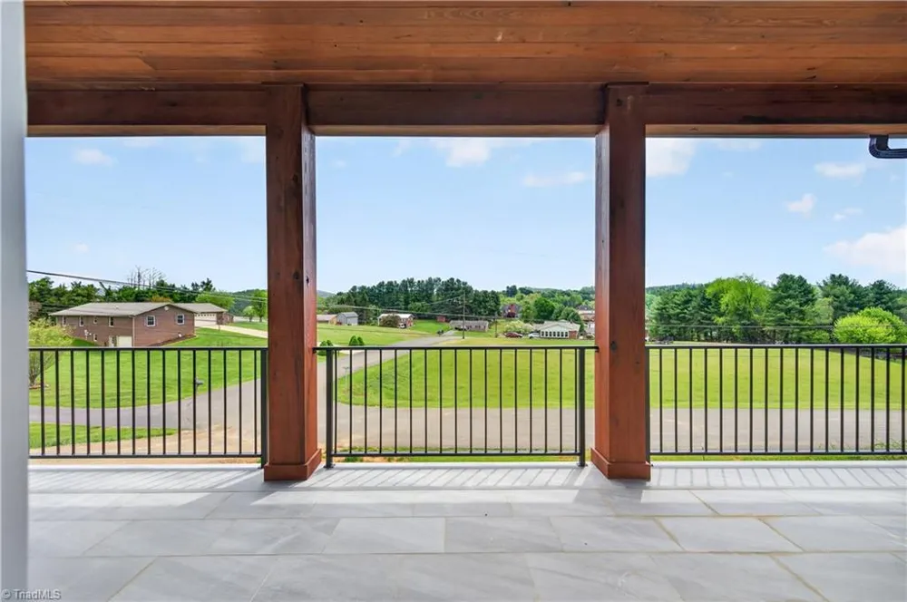 99 Moore Lane Galax, VA 24333