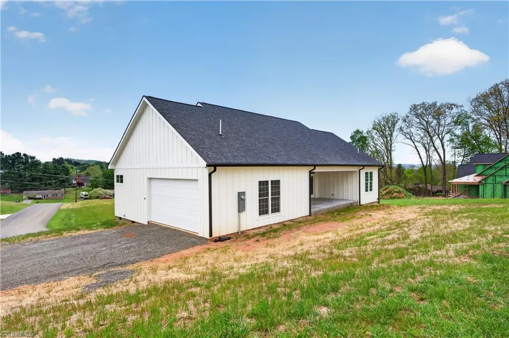 99 Moore Lane Galax, VA 24333