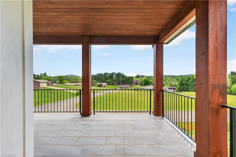 99 Moore Lane Galax, VA 24333