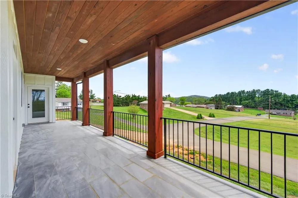 99 Moore Lane Galax, VA 24333