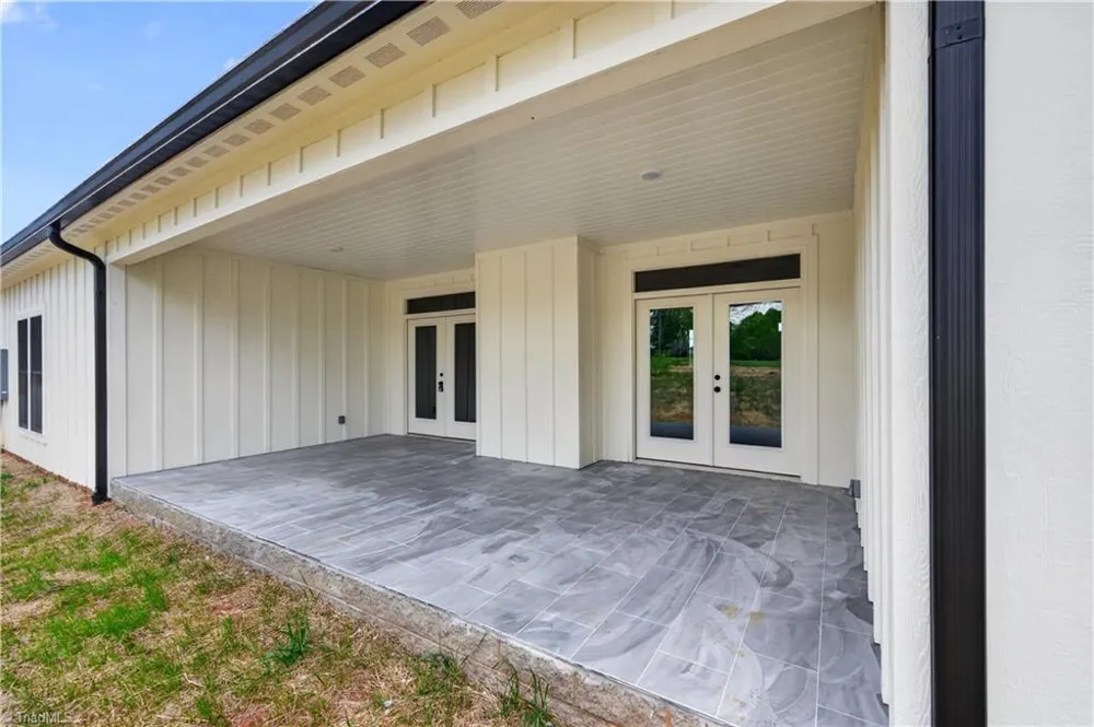 99 Moore Lane Galax, VA 24333