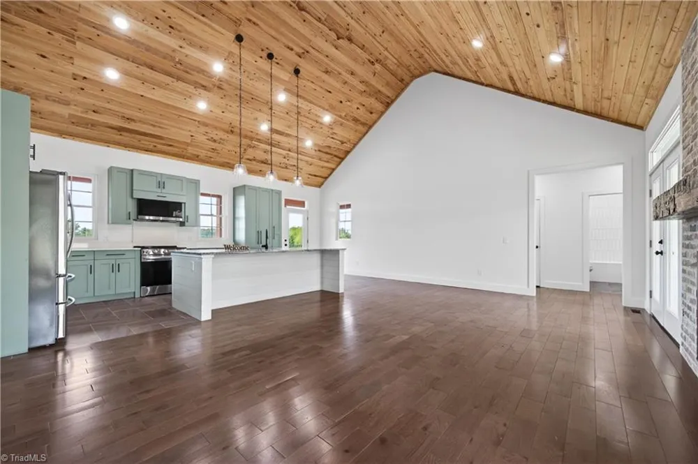 99 Moore Lane Galax, VA 24333