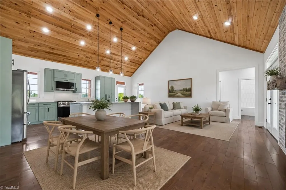 99 Moore Lane Galax, VA 24333
