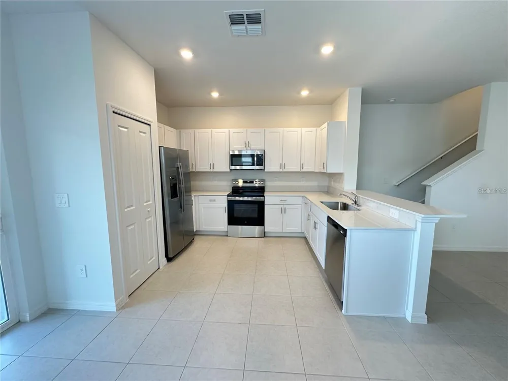 2655 BUTTERCUP LUCINE LANE Ruskin, FL 33570