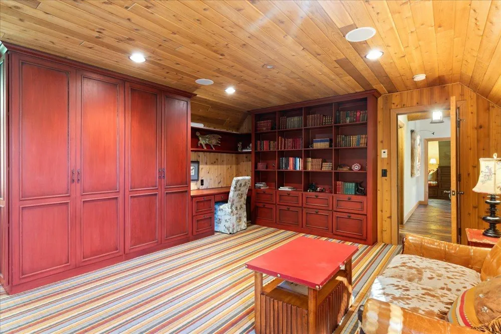 88159 Sturgeon Island Road Sturgeon Lake, MN 55783