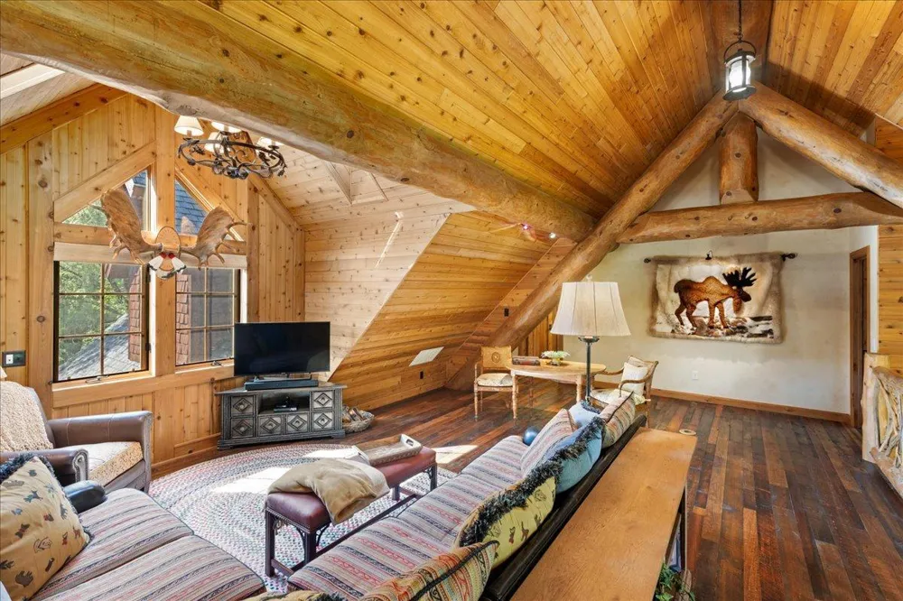 88159 Sturgeon Island Road Sturgeon Lake, MN 55783