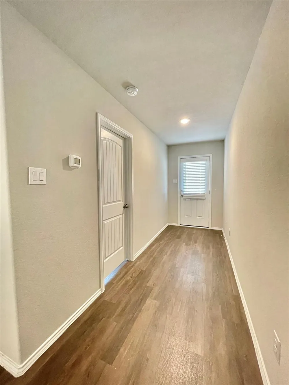 126 E Ash St Angleton, TX 77515