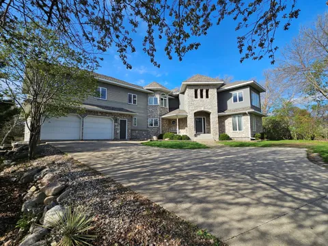 1209 Lewis SW #1