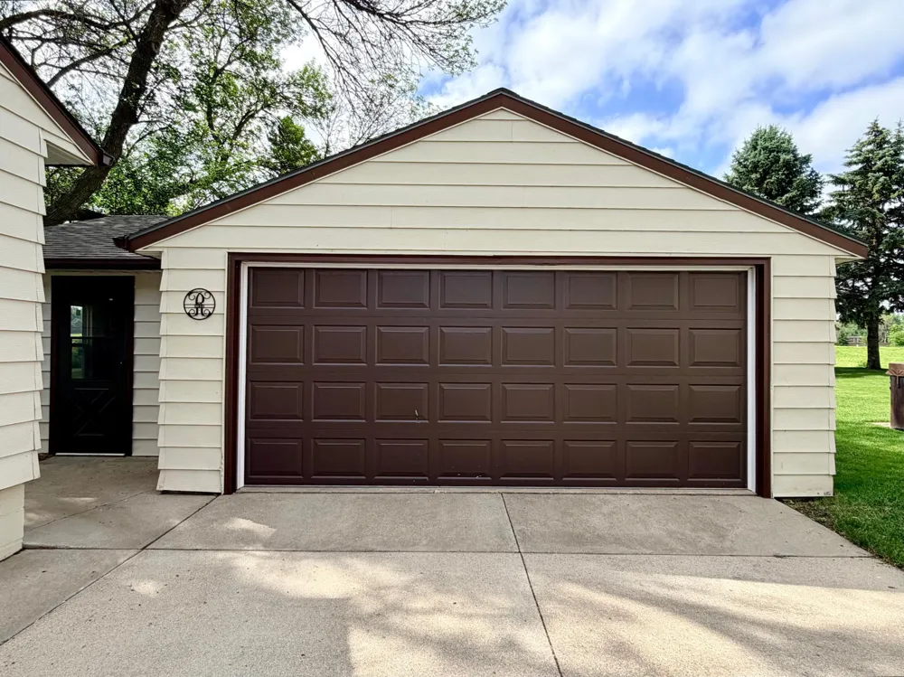 1801 S Shore Drive Worthington, MN 56187