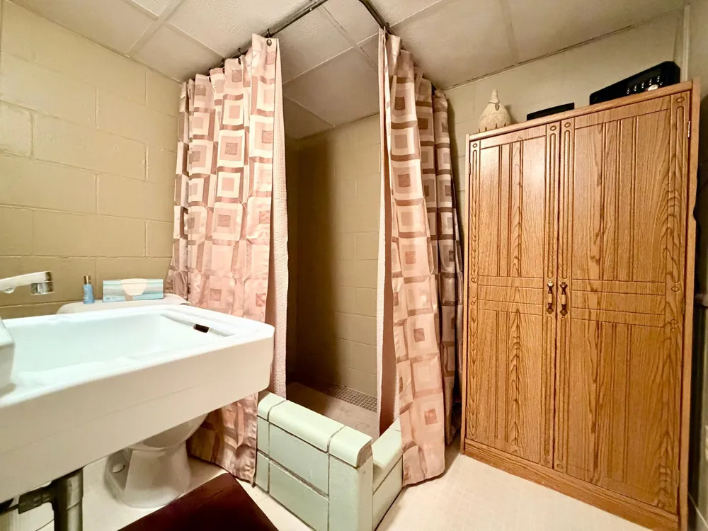 1801 S Shore Drive Worthington, MN 56187