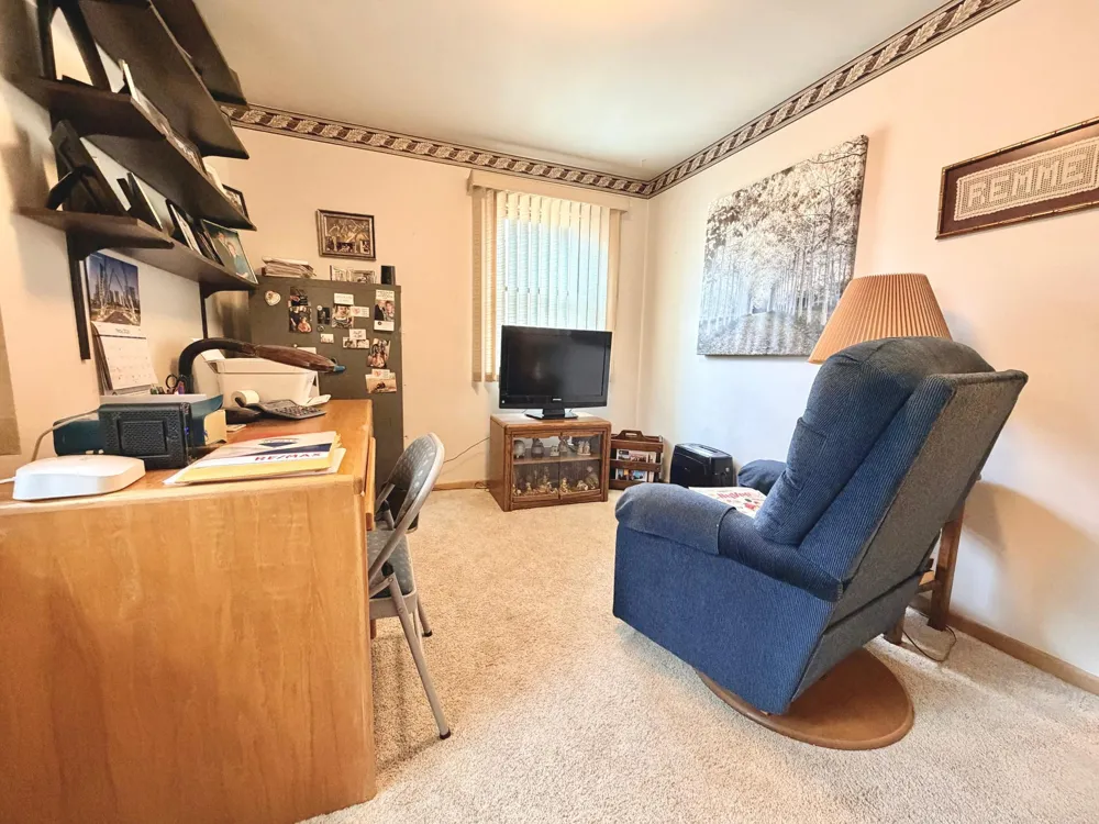 1801 S Shore Drive Worthington, MN 56187