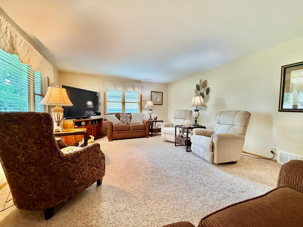 1801 S Shore Drive Worthington, MN 56187