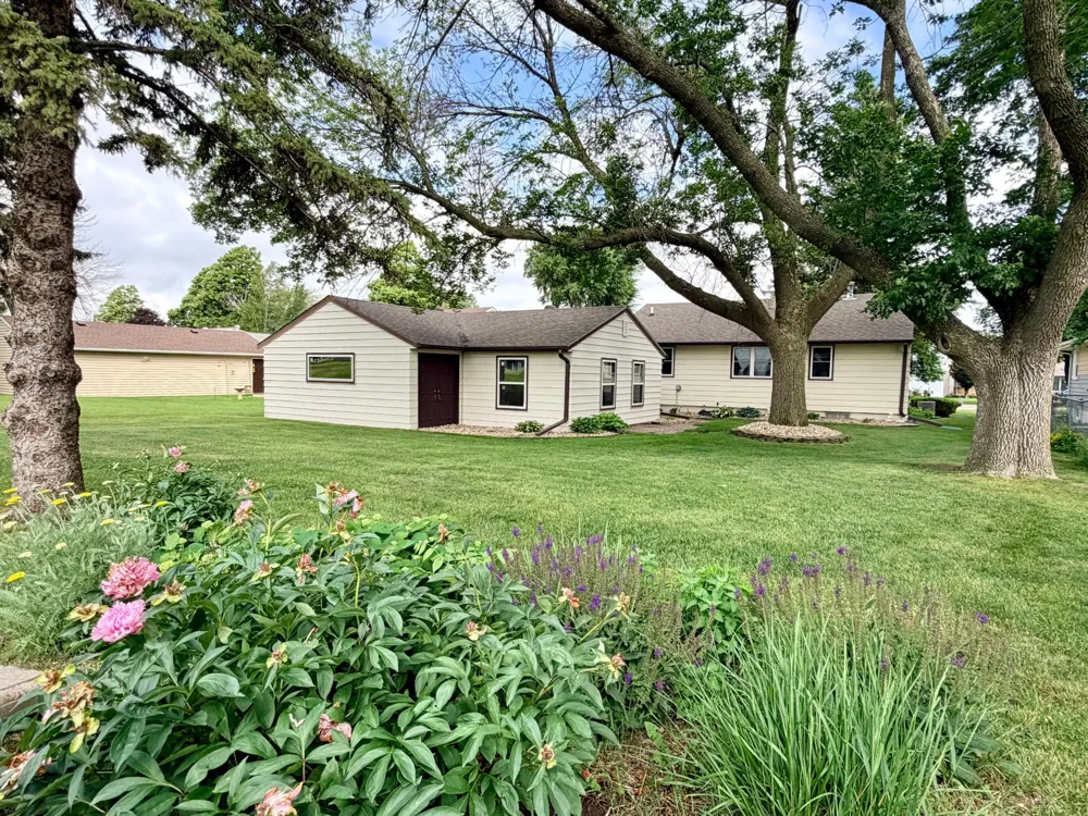 1801 S Shore Drive Worthington, MN 56187