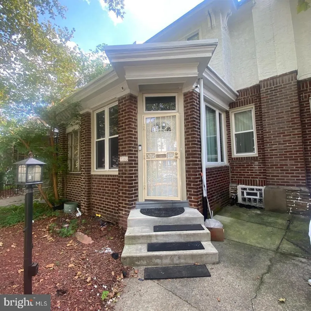 1928 W GODFREY AVENUE Philadelphia, PA 19141