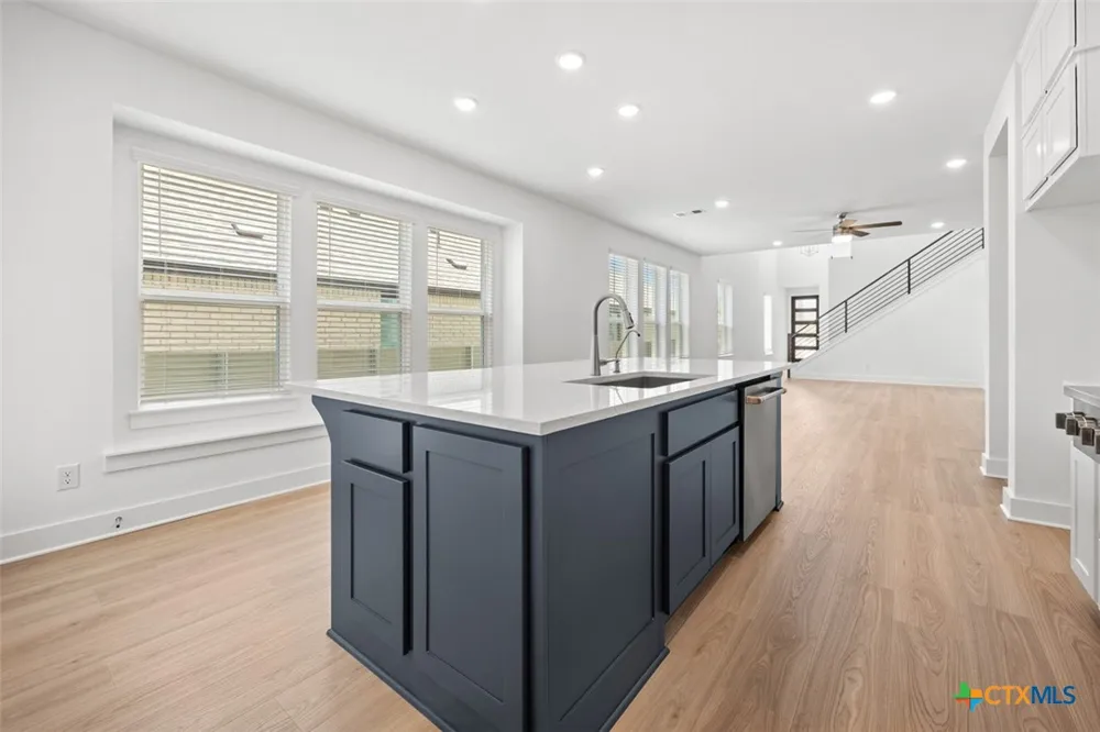 616 High Summit Drive Georgetown, TX 78628