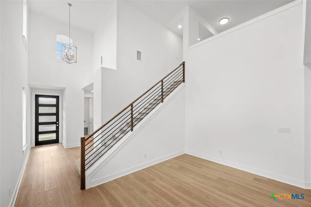 616 High Summit Drive Georgetown, TX 78628