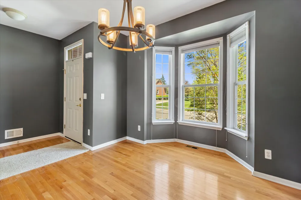 48551 Oak Bridge Drive Canton, MI 48188