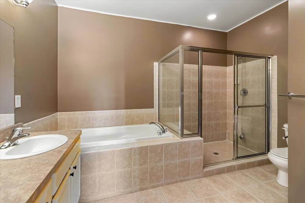 48551 Oak Bridge Drive Canton, MI 48188