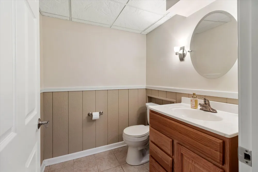 48551 Oak Bridge Drive Canton, MI 48188